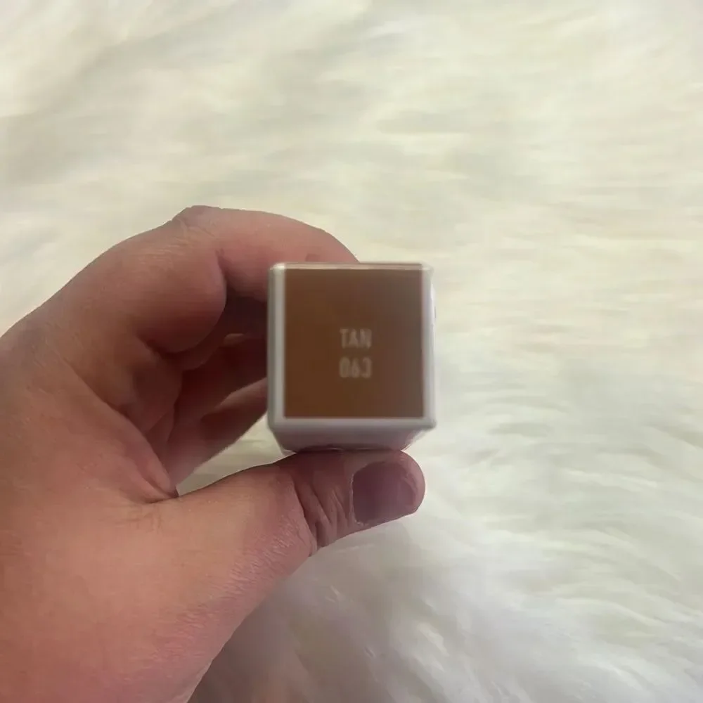 Kate Von D liquid to powder foundation tan new in box